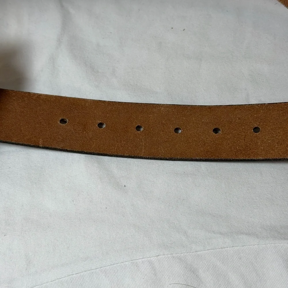 Made in USA Size 32 Genuine Saddle Leather Western Cowboy Belt with Belt Buckle